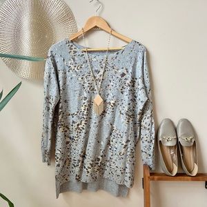 Animal print pattern L sweater with side skits